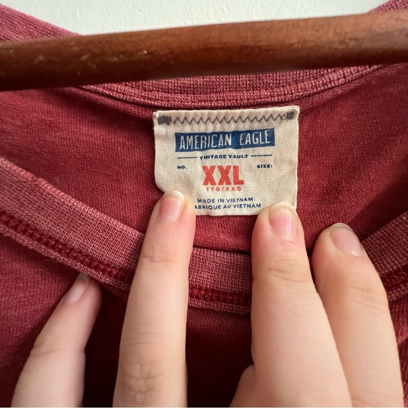 AE over size crop tee - Picture 2 of 2